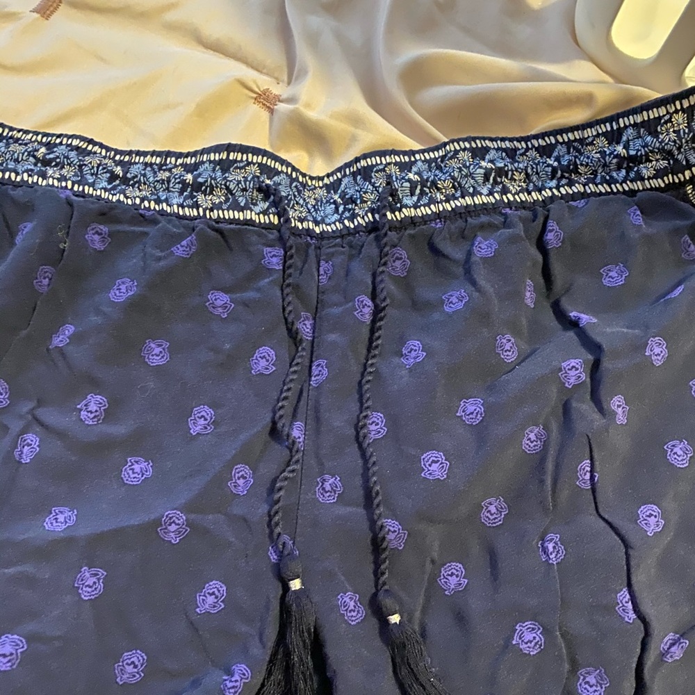 Old Navy Floral Capri Pants